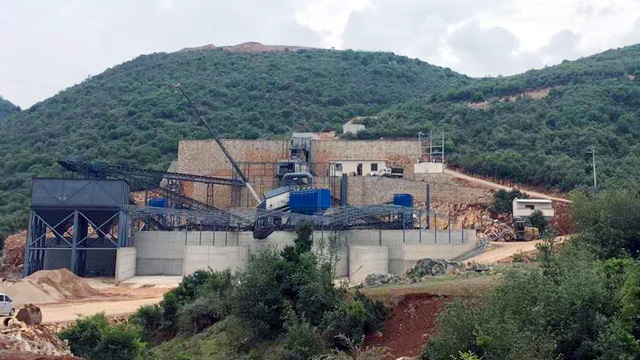 新項目｜云南年產(chǎn)300萬噸石灰石骨料生產(chǎn)線近期順利完成安裝調試
