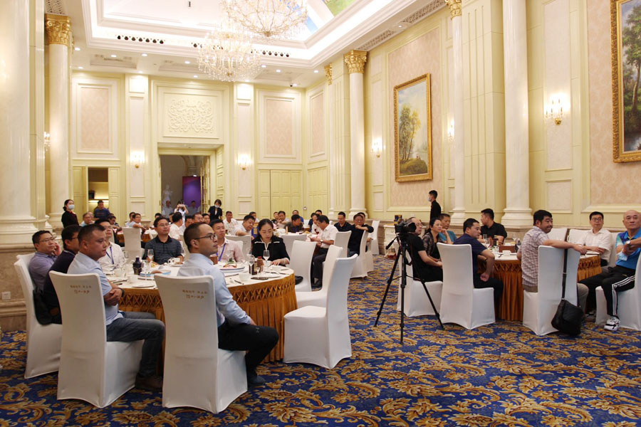 楊安民從業(yè)卅五周年系列報道--“璀璨卅五年，榮耀共分享”紀(jì)念晚宴