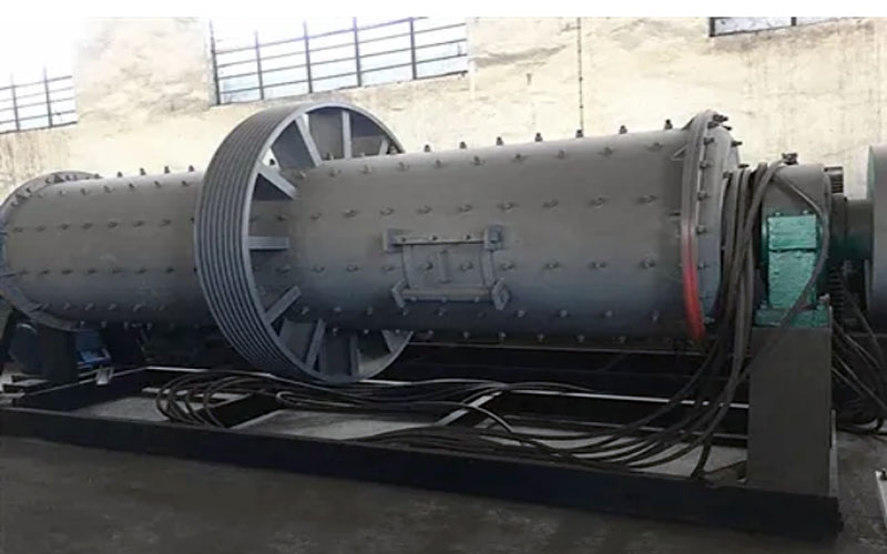 小型球磨機(jī)一臺(tái)的價(jià)格？