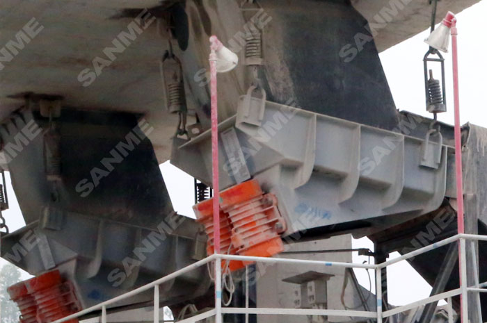 振動給料機料倉堵得原因有哪些？