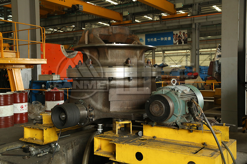 多缸圓錐破碎機(jī)破碎鵝卵石有什么優(yōu)點(diǎn)？