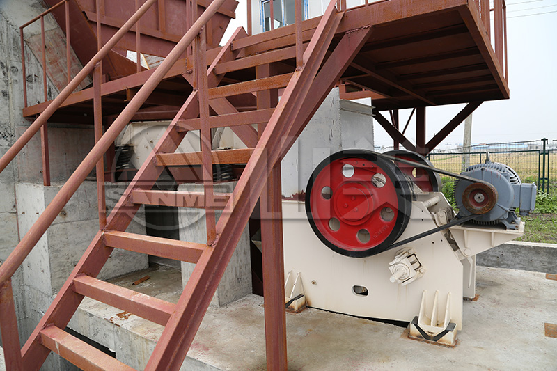 如何快速有效地解決顎式破碎機(jī)運(yùn)行故障的問(wèn)題呢？